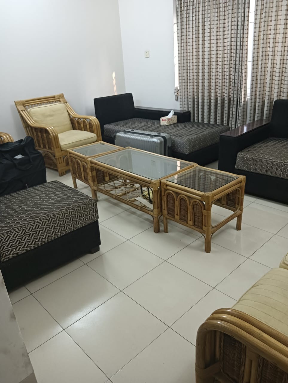 Modern 2200 SFT Family Home with Servant Room – Bashundhara Block H